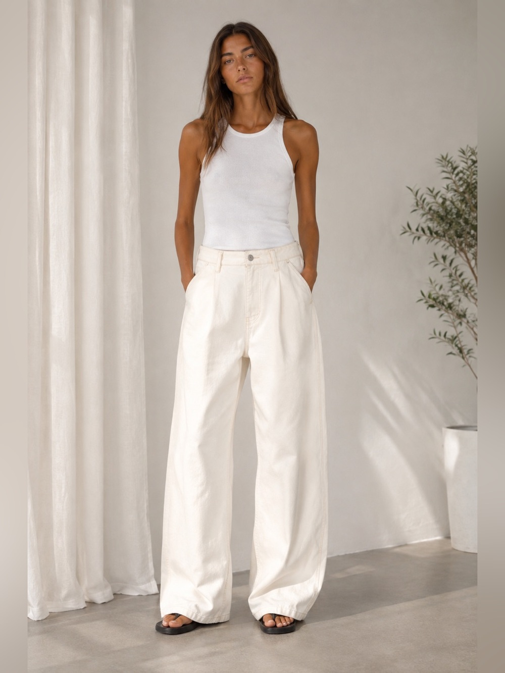 35☺️Citizens of Humanity “The Wave” White High-Rise Wide Leg Pants